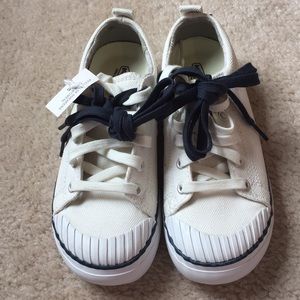 Keen Elsa Off White Sneakers NWT